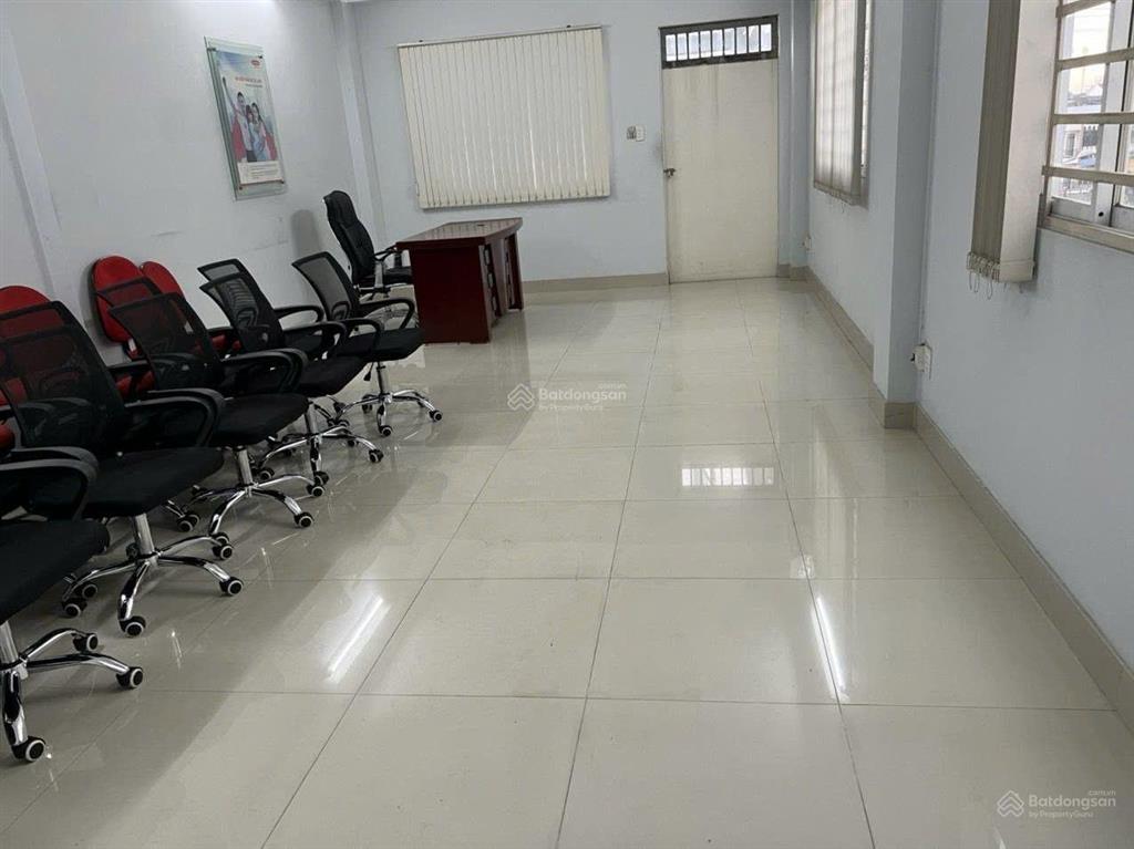 Cho thuê tòa nhà vp, mặt tiền phạm văn đồng, p. 13, q. bình thạnh