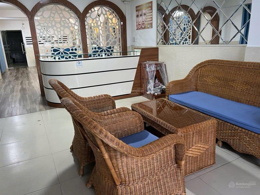 Cho thuê tòa nhà vp, mặt tiền phạm văn đồng, p. 13, q. bình thạnh