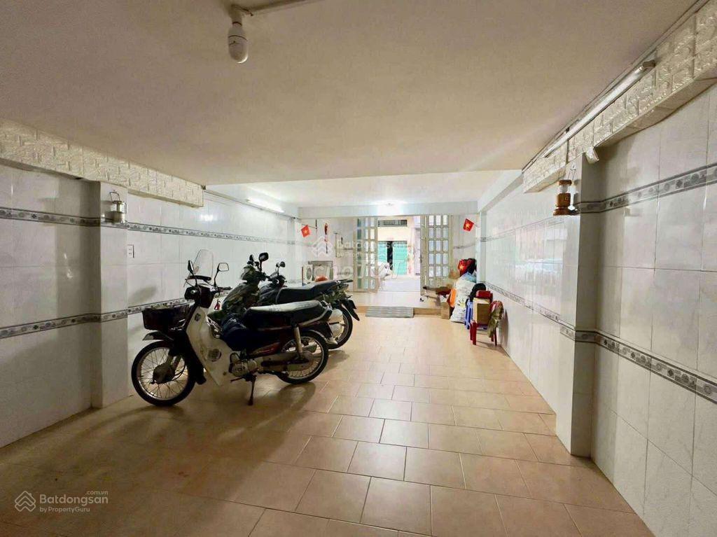 Giảm sốc 3 tỷ! chính chủ bán nhà mặt tiền phan phú tiên, quận 5, 83m, 4 tầng, giá 19 tỷ