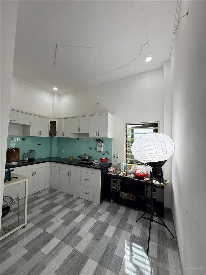 Nhà mẹ bán nhanh! nhà cao đẹp gần như mới 1trệt 2 lầu mặt tiền đường an phú 21, kdc lê phong an phú