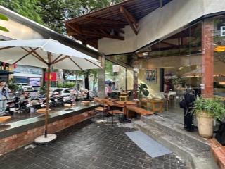 Cho thuê biệt thự lớn  quận 3 (935m2 đất) không gian chilll sân vườn