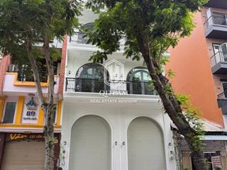 Cho thuê tòa nhà trương định  nguyễn đình chiểu quận 3 | giá siêu tốt