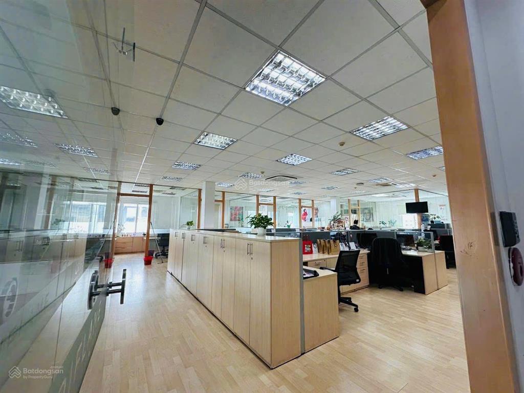 Cho thuê tòa nhà mặt tiền nguyễn văn trỗi  phú nhuận gần nkkn