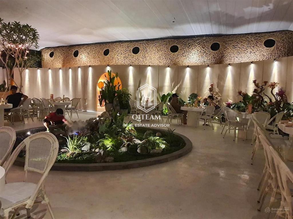 Cho thuê mặt bằng xuân thủy thảo điền quận 2 (khu hot) dt 20m x 50m