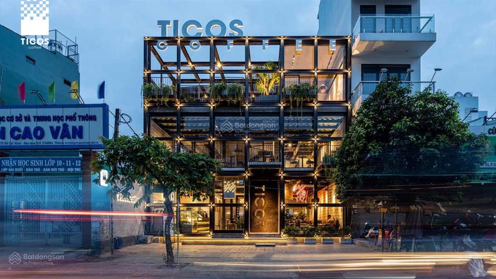 Góc 2 mặt tiền gần phan đăng lưu phú nhuận dt 14 x 15m 4 lầu có thang máy