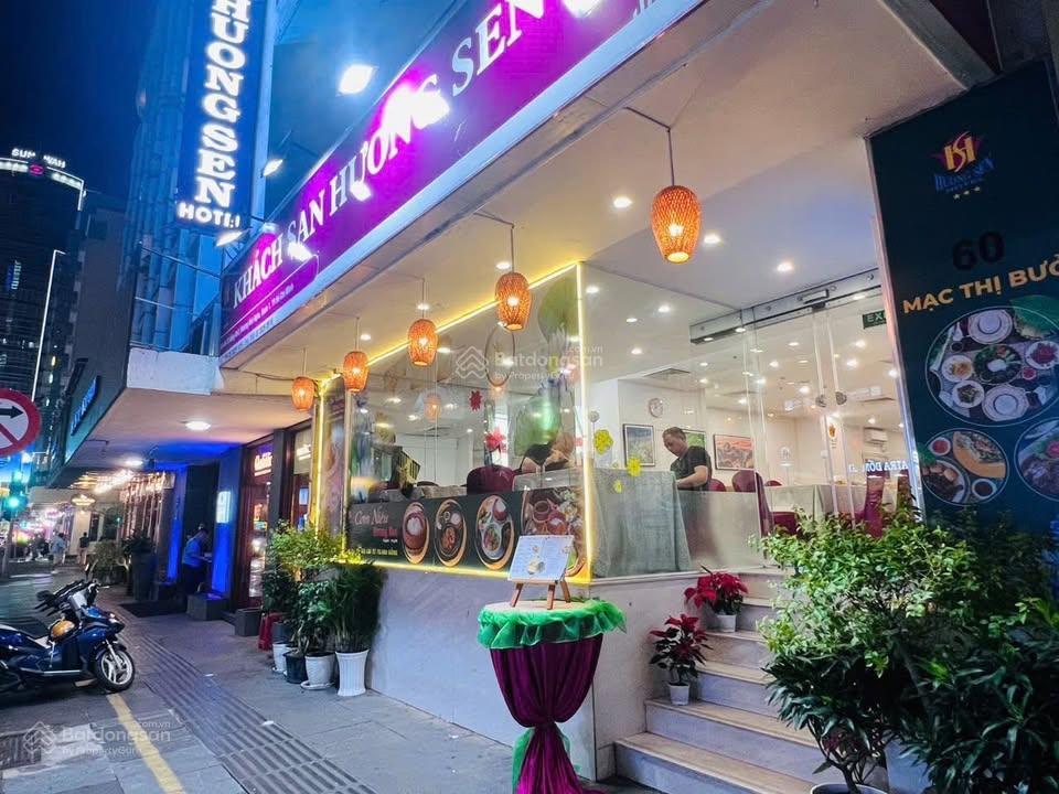 Giá sốc  cho thuê mặt bằng mạc thị bưởi  đồng khởi q1  200m2  chỉ 180tr