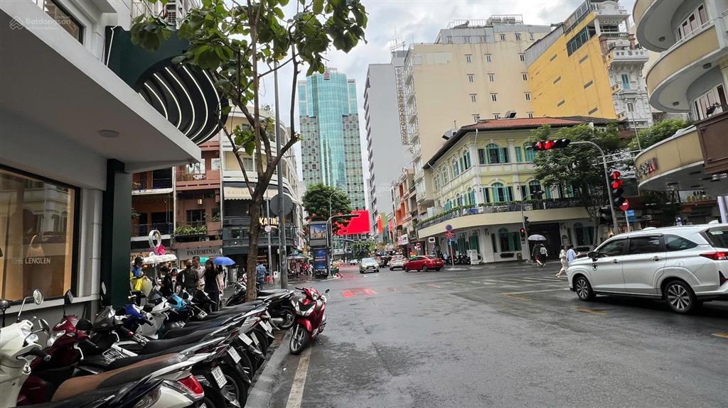 Giá sốc  cho thuê mặt bằng mạc thị bưởi  đồng khởi q1  200m2  chỉ 180tr