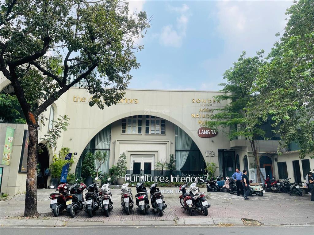 Cho thuê nhà  179 lý chính thắng, võ thị sáu, quận 3  500m2 sử dụng (trống suốt)