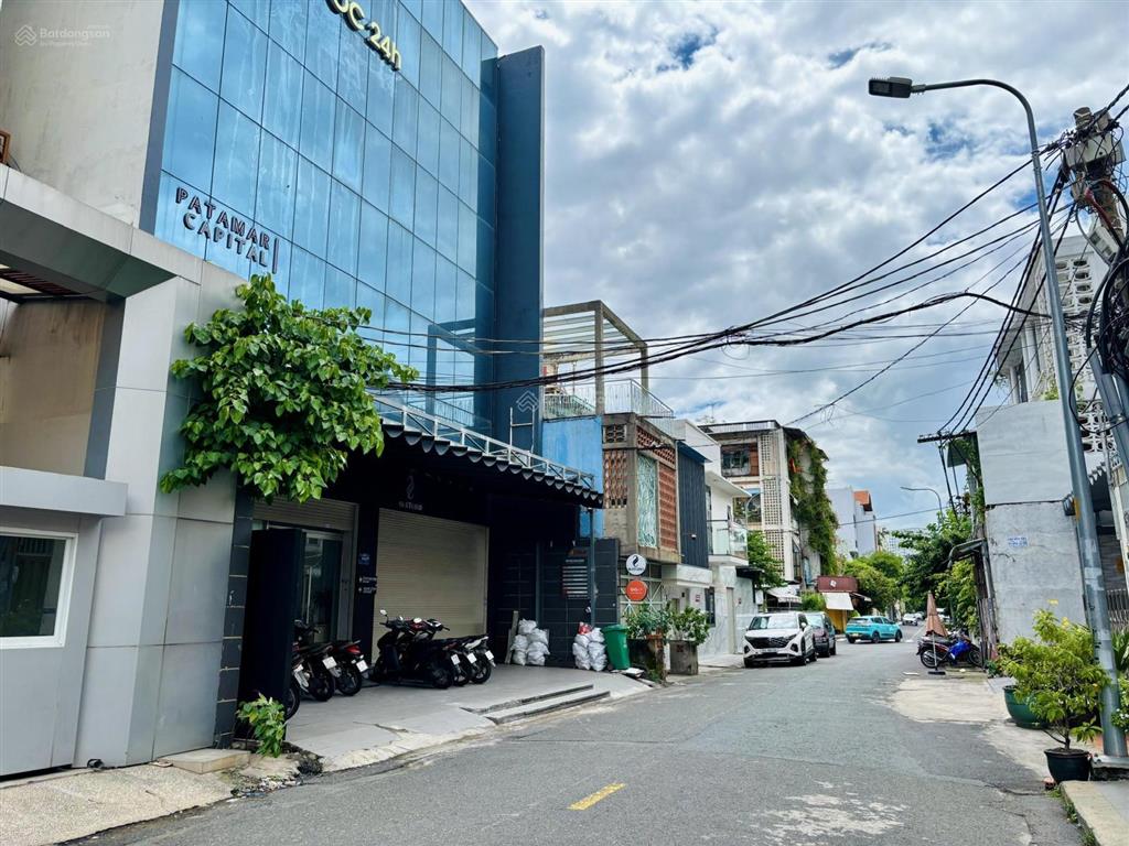 Cho thuê building hầm 7t (12x20m)  trần nhật duật, tân định, quận 1