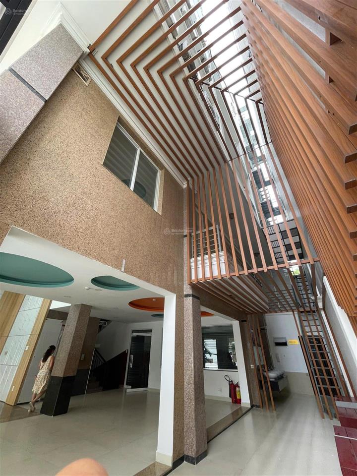 Cho thuê building hầm 7t (12x20m)  trần nhật duật, tân định, quận 1