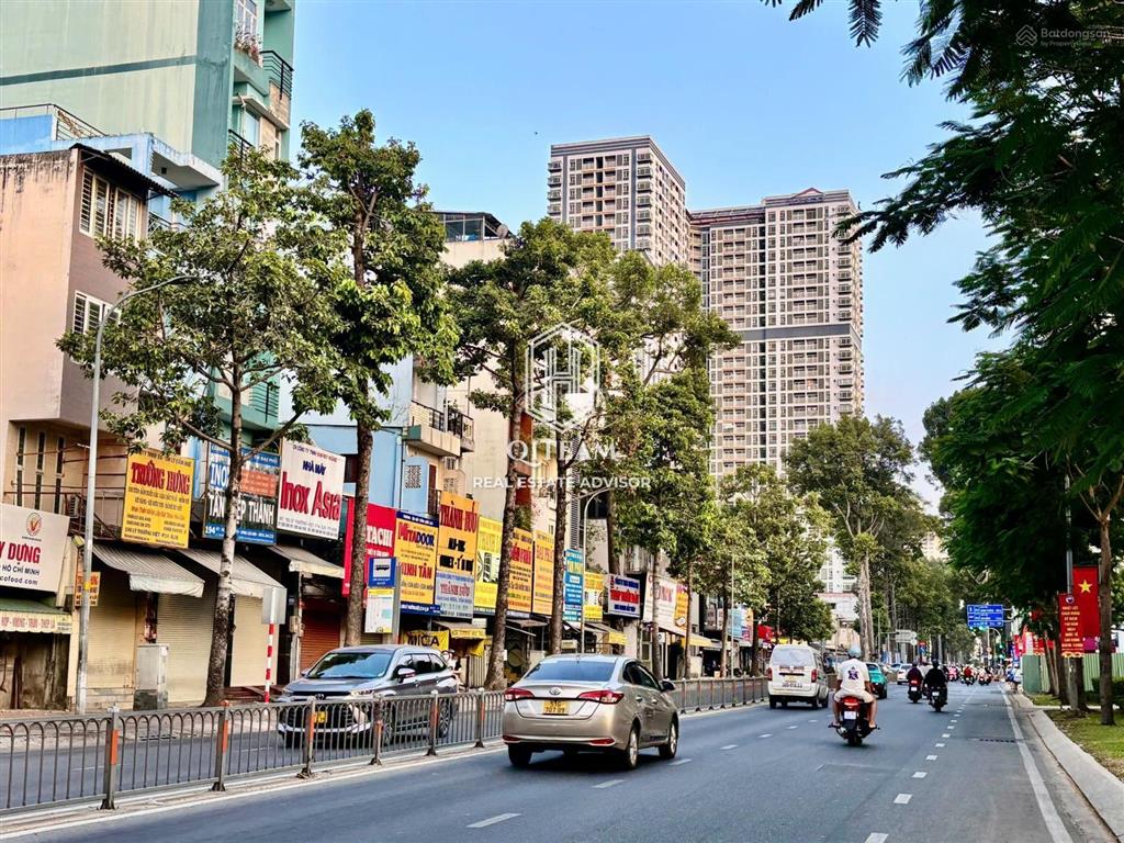 Cho thuê  mt lý thường kiệt, quận 10  12x20m (không gian mở)