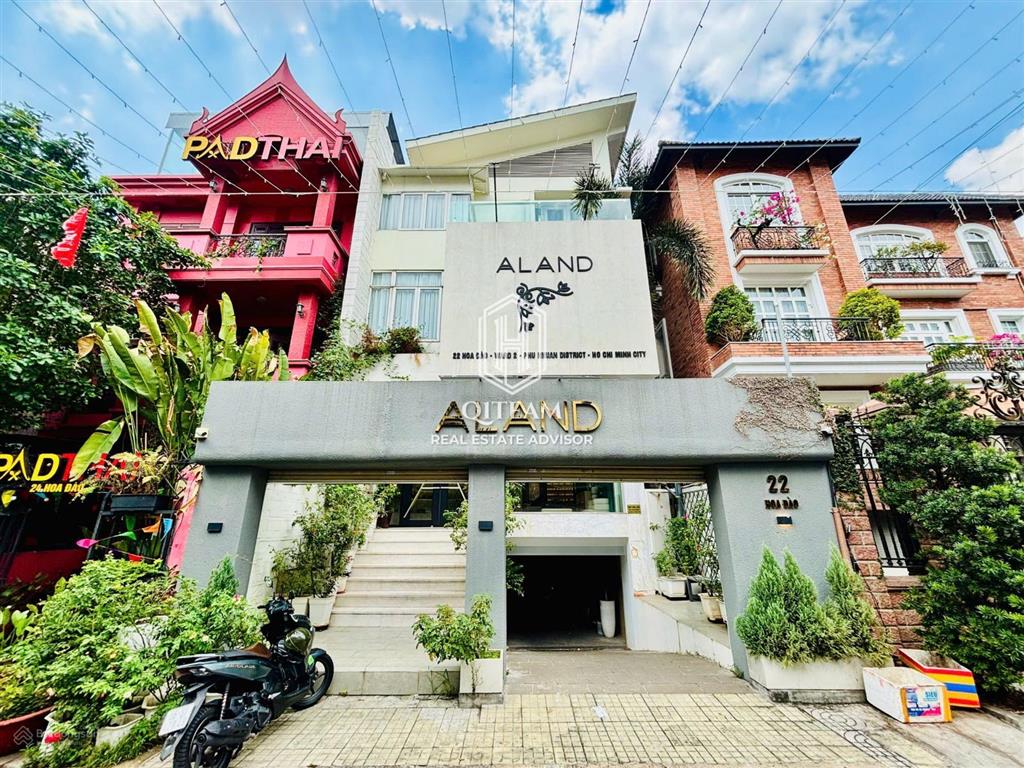 Cho thuê tòa nhà  khu phan xích long, phú nhuận (giáp q1)