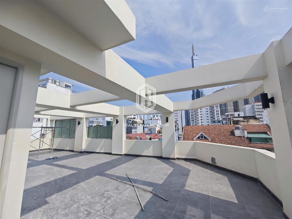 Building góc 2mt  ung văn khiêm, bình thạnh (700m2 sàn)