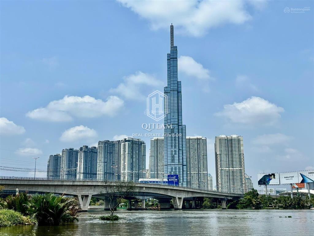 Biệt thự  góc 2mt thảo điền, quận 2 (đoạn ngay xuân thủy)
