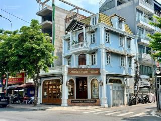 Biệt thự  góc 2mt thảo điền, quận 2 (đoạn ngay xuân thủy)
