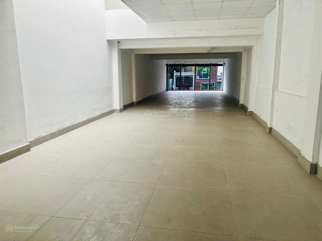 Tòa nhà vp  nguyễn đình chiểu, quận 3 (9x27m  thang máy, pccc)