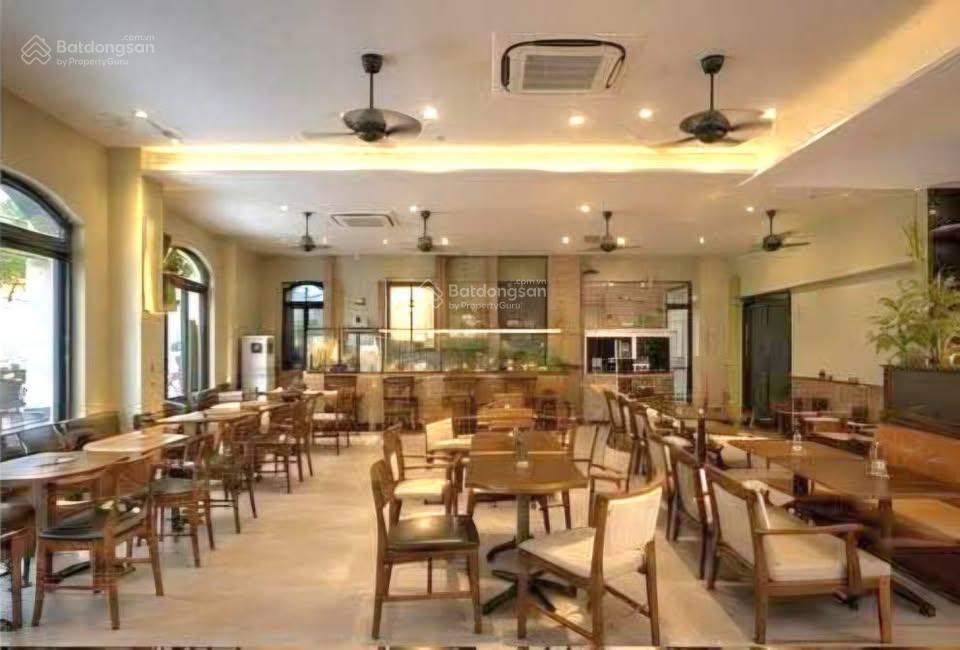 Cho thuê shop house góc 2mt  chung cư hà đô, quận 10