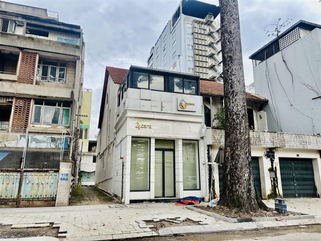 Cho thuê góc  116 sương nguyệt ánh, bến thành, quận 1  4,6x26m (trệt lầu)