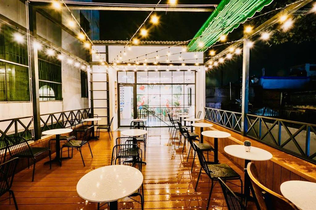 Cho thuê góc 2mt  437 nguyễn tri phương, quận 10  5x18m (trệt 3 lầu)