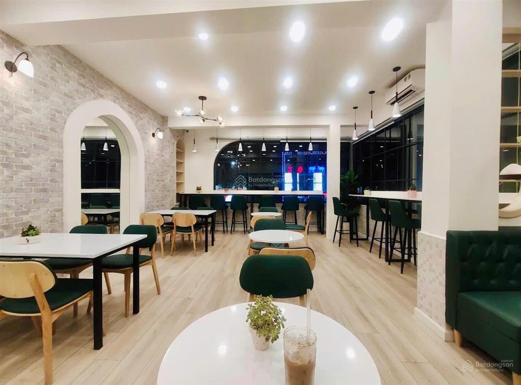 Cho thuê góc 2mt  437 nguyễn tri phương, quận 10  5x18m (trệt 3 lầu)