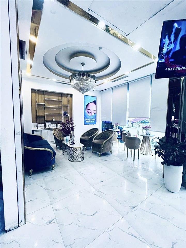 Tòa nhà thẩm mỹ (5 tầng, thang máy)  27b nguyễn đình chiểu, quận 1  cạnh chung cư (the marq)