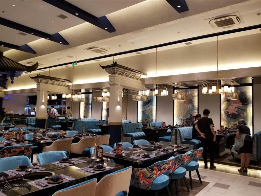 Cho thuê góc 2mt  phùng khắc khoan, quận 1 (2200m2 sử dụng)
