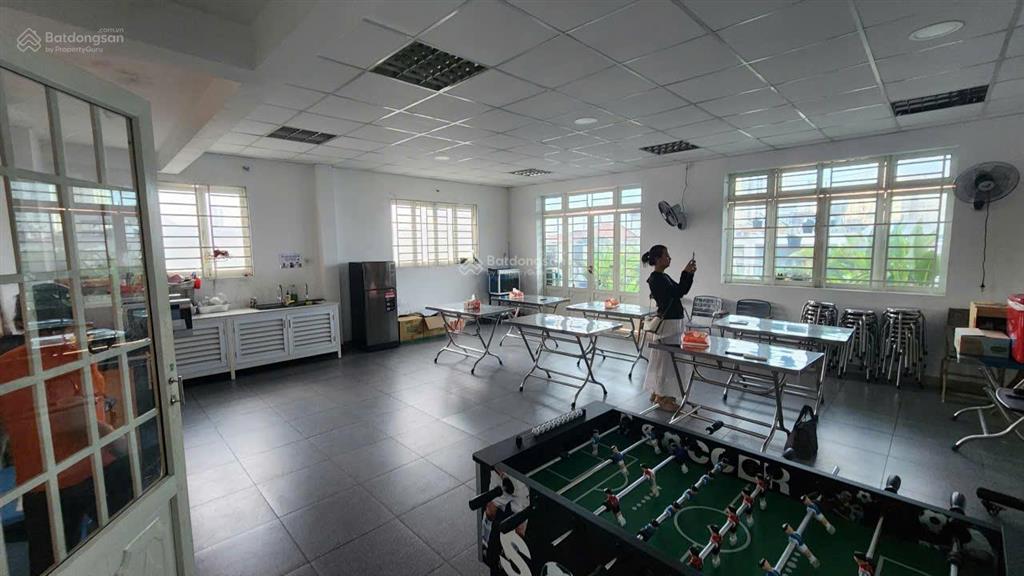 Cho thuê tòa nhà vp  khu trần não, quận 2 (1000m2 sử dụng)