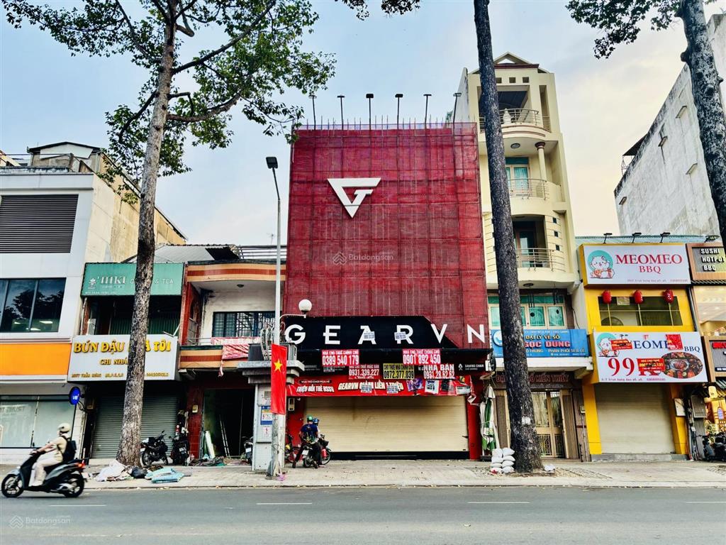 Cho thuê  mt trần hưng đạo, quận 5 (600 m² sàn) chỉ 80 triệu/tháng