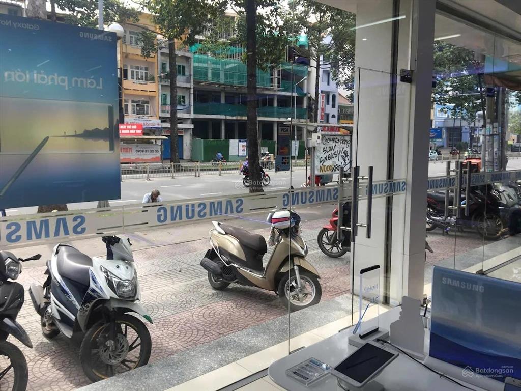 Cho thuê mt trần hưng đạo, quận 1 (đoạn gần ks pullman)  ngang 8m