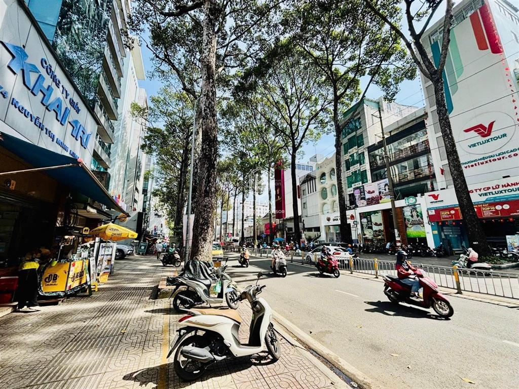 Mt nguyễn thị minh khai, quận 3 (8x15m nở hậu)