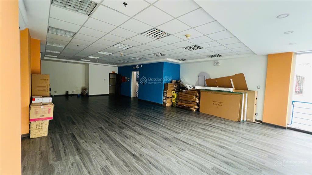 Cho thuê tòa nhà  pasteur, quận 3 (nhà đẹp)