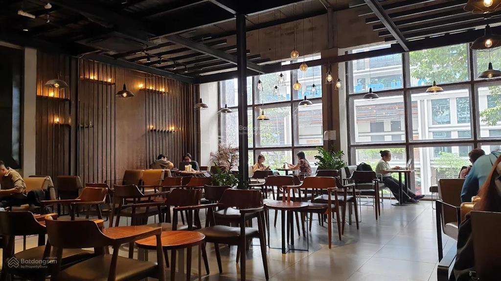 Cho thuê nhà  222 224 nguyễn tri phương, quận 10 (đối diện đh kinh tế)