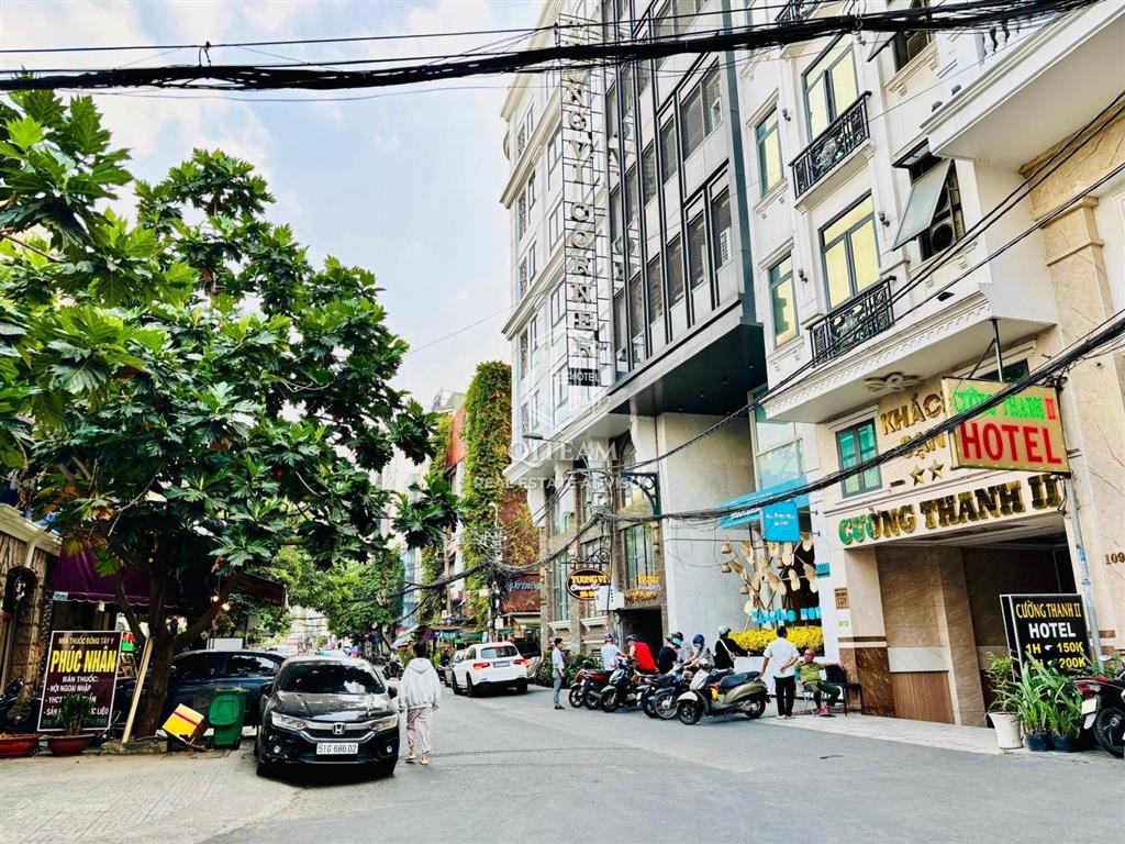 Góc 2mt  trần thiện chánh, quận 10 (gần svh)