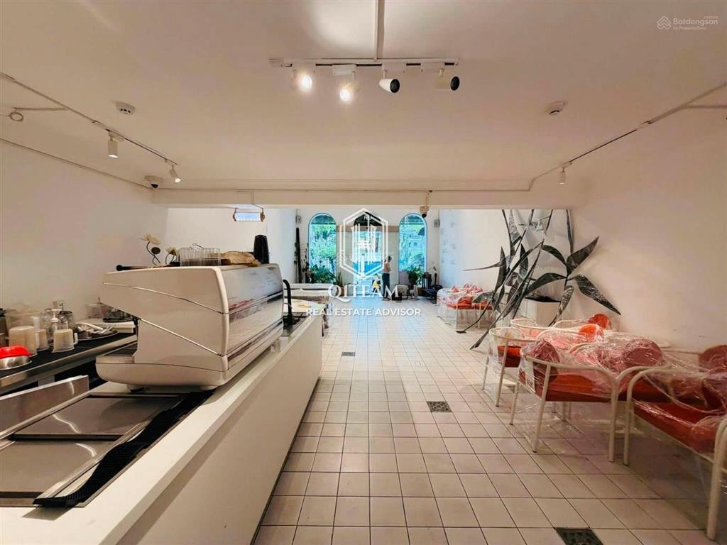 Cho thuê nhà  lê văn sỹ, q3  kết cấu đẹp (cà phê, shop, nhà hàng)