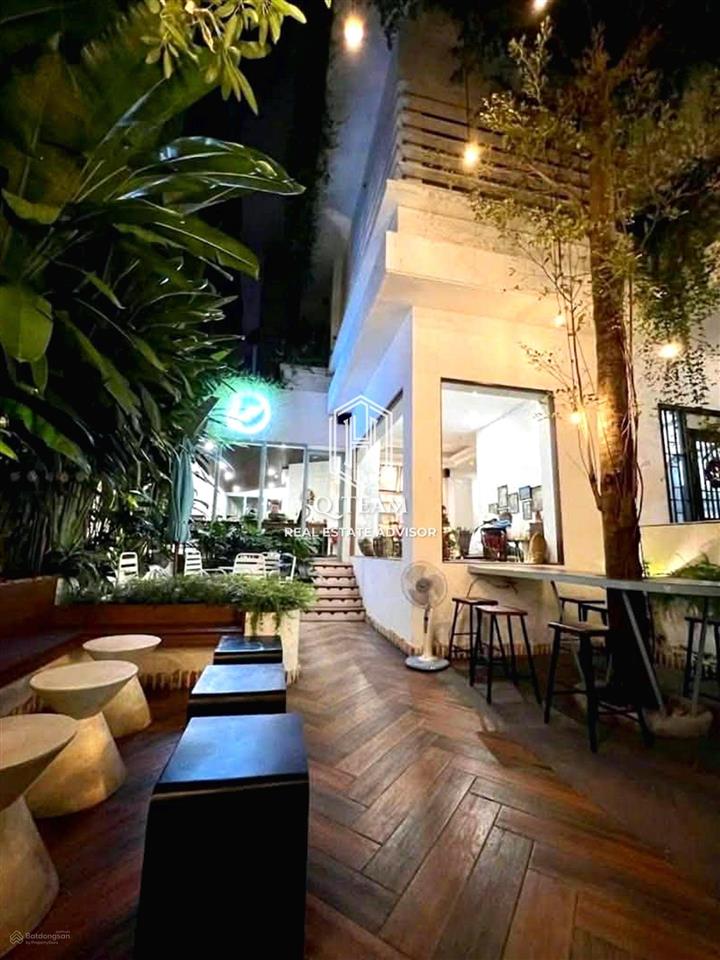 Nhà đẹp  khu đường hoa  16x20m (3 tầng trống suốt)