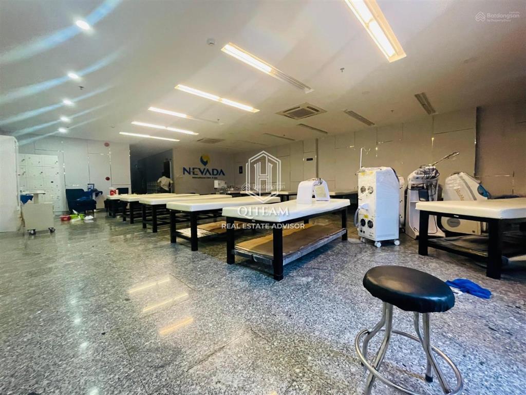Cho thuê building  ba tháng hai, quận 10 (9x25m hầm 7 tầng  tm, pccc)  1200m² sử dụng