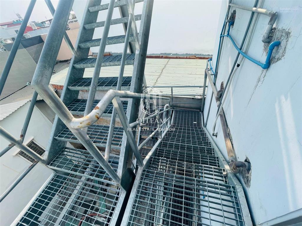 Cho thuê building  ba tháng hai, quận 10 (9x25m hầm 7 tầng  tm, pccc)  1200m² sử dụng