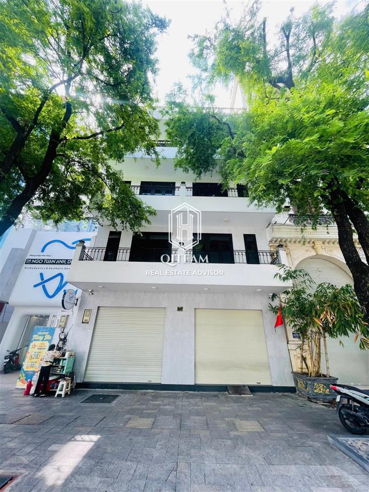 Ngang 9m  mt 211 nguyễn văn thủ, quận 1  (4 tầng có thang máy)