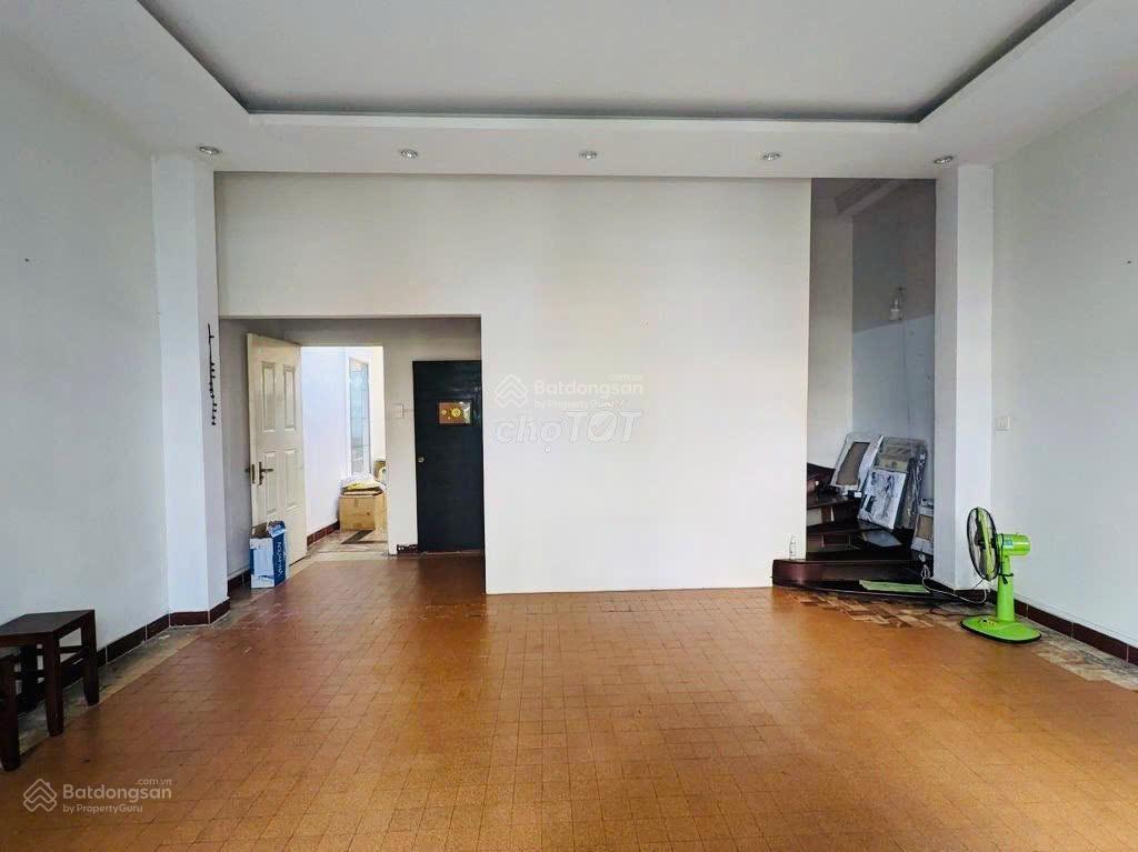 Biệt thự 24 phạm ngọc thạch, quận 3 (8x16m) phù hợp cà phê, spa