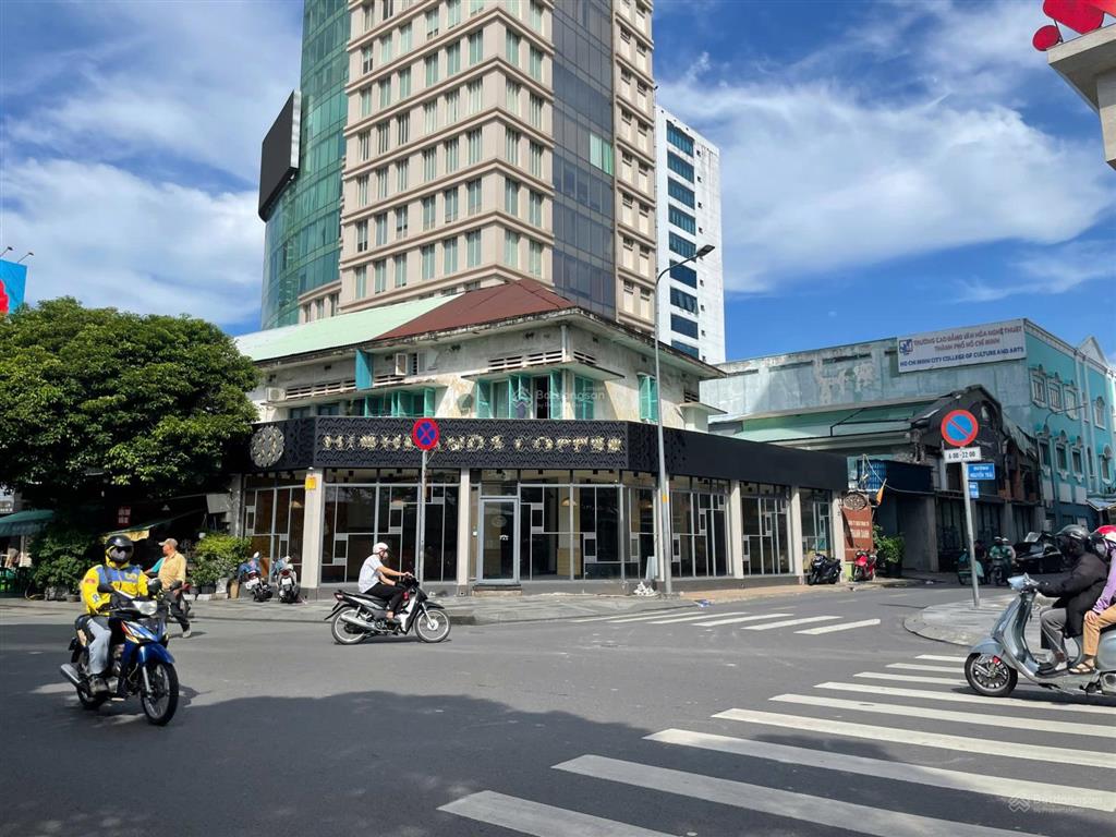 Cho thuê góc 2mt nguyễn trãi, bến thành, q1  7x16m trống suốt