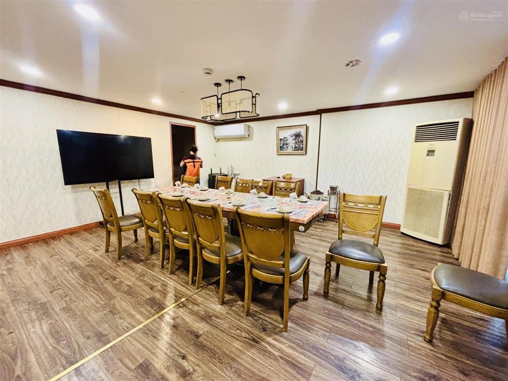 Cho thuê mt 269 điện biên phủ, quận 3 (ngay pasteur)  ngang 12 x 26m