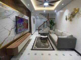 Chính chủ! trương định ngõ 3 gác thông, sổ đỏ cc, đủ công năng 3pn, full nội thất, 34m2 x 5 tầng