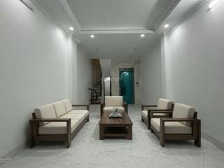 Thật tin! vf3 đỗ cửa lô góc hoàng mai, ngõ thông kd, 6 tầng thang máy, sổ đỏ cc, full nội thất