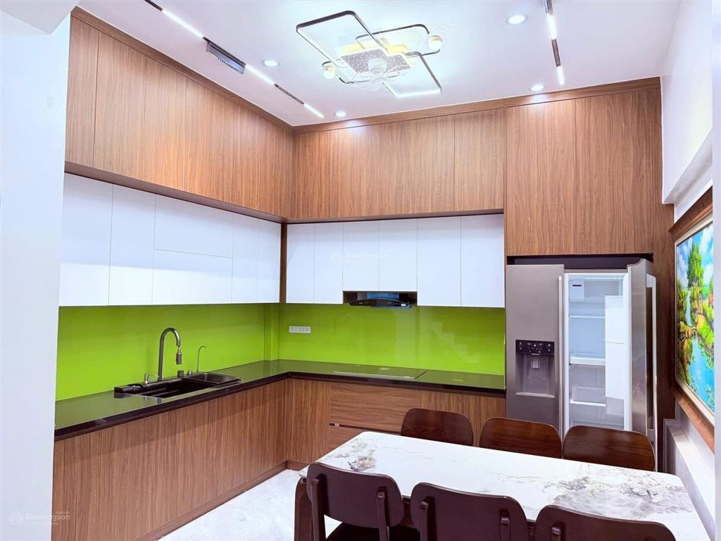 10m ra ô tô võ thị sáu, lô góc ngõ thông bạch mai, nhà mới ở luôn, full nội thất, sđcc 45m2 x 5t