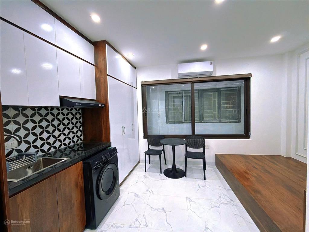 190tr/m2 ccmn đại la 6t thang máy 14pk, 20m ra ô tô tránh, full nội thất, gần bách kinh xây