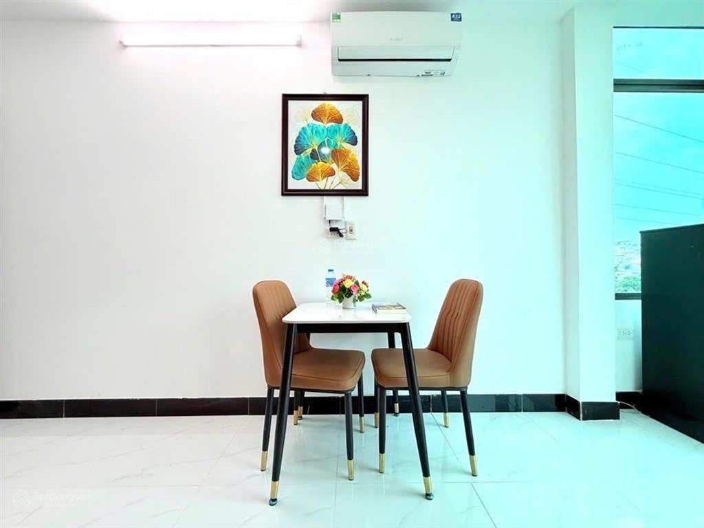 Tòa chdv lê thanh nghị, 6t thang máy 2 thoáng, 15m ra ô tô, 12pkk full nội thất, 700tr/th pccc đủ