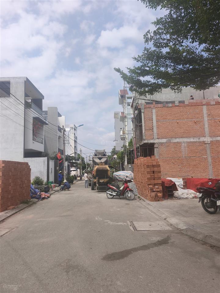 Cần bán kdc xã tân kiên. dt 224m đường nhựa 8m, phù hợp xây nhà vườn mini.