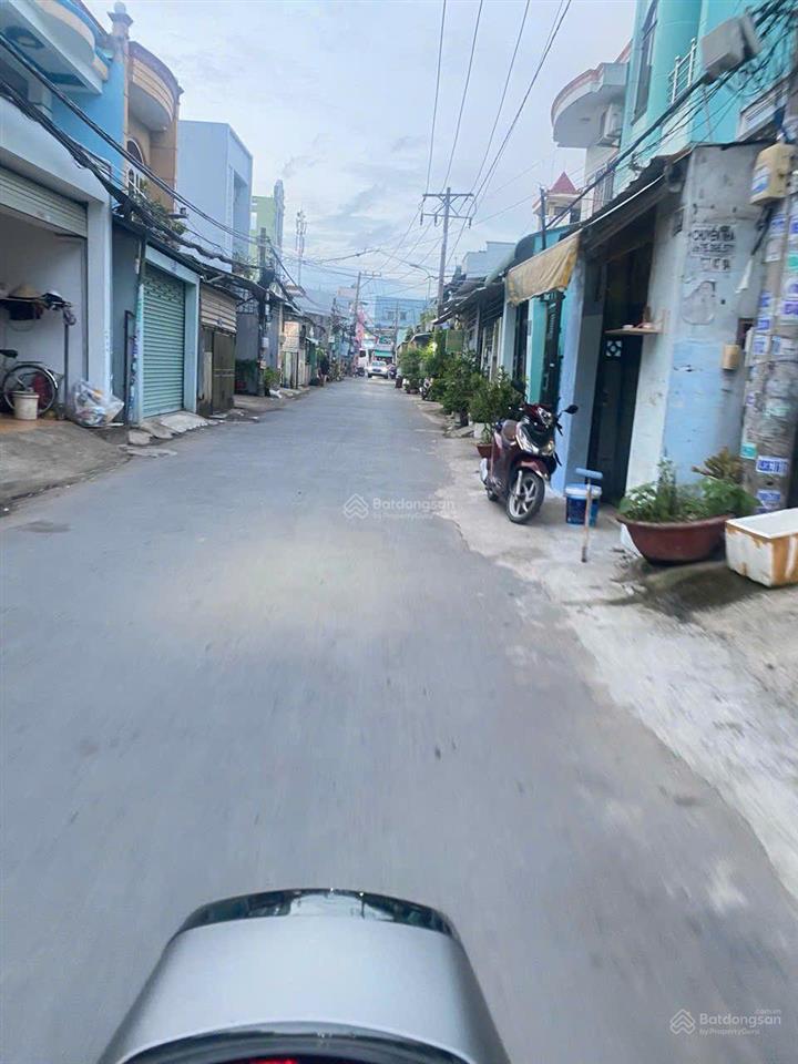 Bán nhà mặt tiền đường khu kho gạo, kế bên vòng xoay an lạc