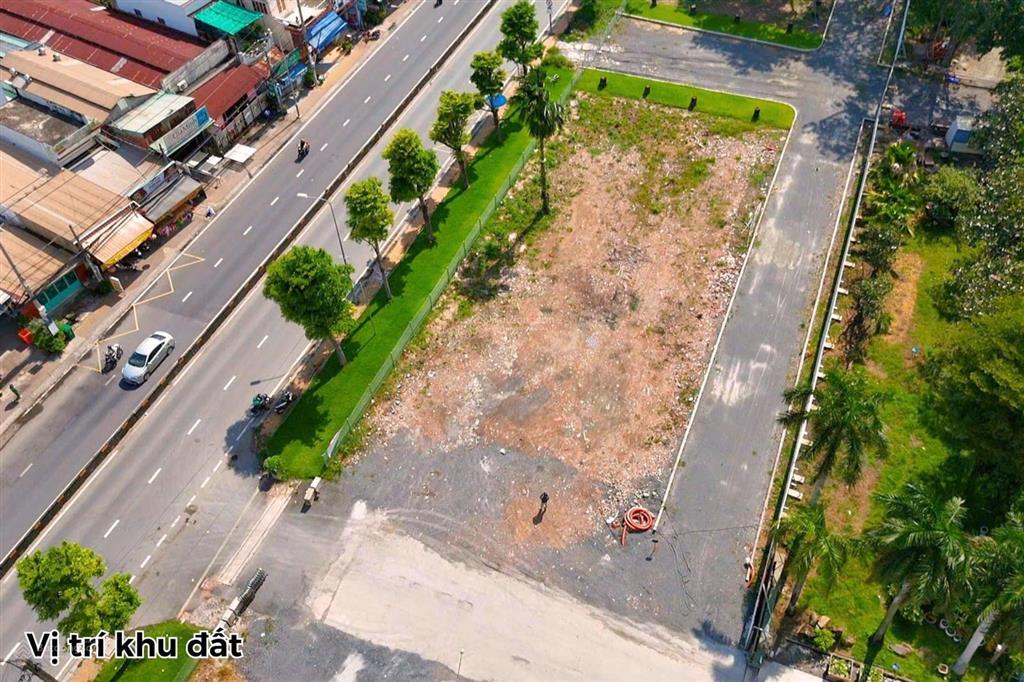 Bán đất mặt tiền đường nguyễn hữu trí, phía sau là chung cư singapore cao cấp.
