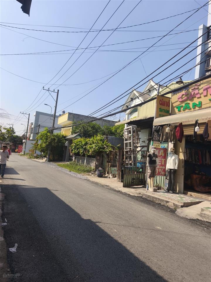 Bán đất đường 1c . dt 5x17=85m đường xe hơi.
